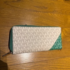 長財布　MICHAEL KORSの画像