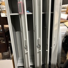 アース若松倉庫４人用ロッカー　鍵付きの画像