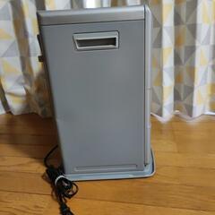 石油ファンヒーターの画像