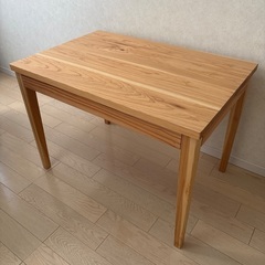 国産杉テーブル　天板60×90cm、高さ63cmの画像
