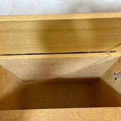 レトロな薬箪笥 高さ約77cm×幅約74.5cm×奥行き約30cm