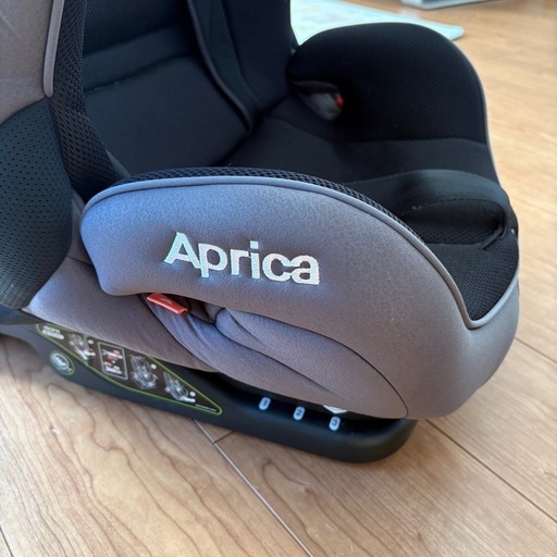 チャイルドシート アップリカ フォームフィット