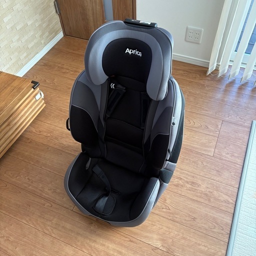 チャイルドシート アップリカ フォームフィット