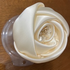【お譲り先決定済】コサージュ　アイボリー　差し上げますの画像