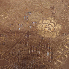 袋帯 スワトウ 刺繍 茶色 金糸 花に吉祥模様 お太鼓柄 正絹 仕立て上がり 長さ440cm 【キモノオフ野々市若松店】の画像