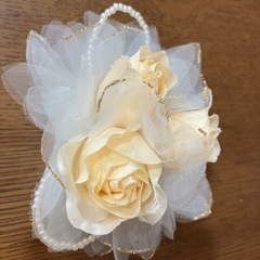 【お譲り先決定済】コサージュ　イエロー　差し上げますの画像