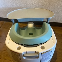 ベビー用テーブル付きチェアの画像