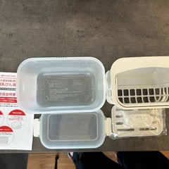 アカチャンホンポ　哺乳瓶消毒ケースの画像