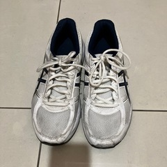 アシックスランニングシューズ
