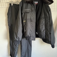 防寒ジャケットの画像