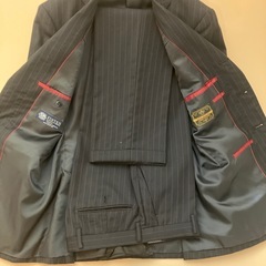 FINTES社製　セットアップスーツの画像