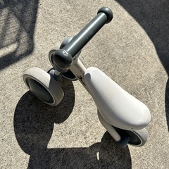 Dバイク　三輪車
　