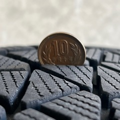 【受渡完了】スタッドレスタイヤ(ホイール付き): 225/65R17:ブリヂストン・ブリザック　DM−V2 の画像