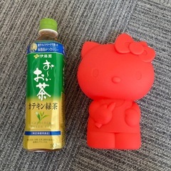 サンリオ ★ ハローキティ Penke-Penke シリコンポーチ　人気の画像
