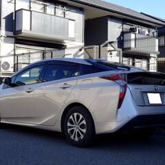 即乗りＯＫ 車検9年8月 プリウス 実走 セーフティセンス 衝突軽減ブレーキ レーダークルーズ ナビ フルセグTV Bluetooth バックモニター スマートキー LEDライト ETC ドラレコの画像