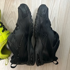 瞬足スニーカー二足セット19.0の画像