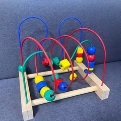 ルーピング　知育玩具