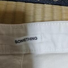 レディース ホワイトジーンズ SOMETHINGの画像