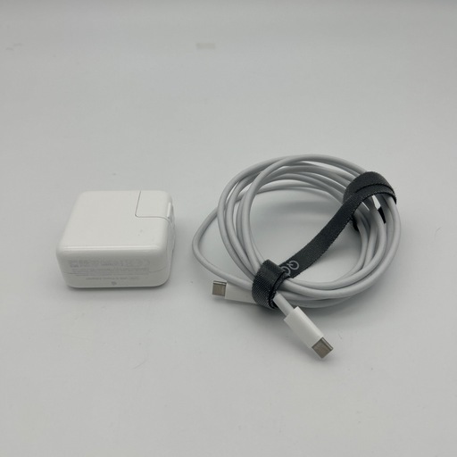 パソコン Apple Macbook Air 2020 M1 8GB 256GB