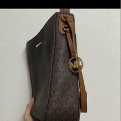 マイケルコース ショルダーバッグの画像