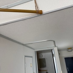 突っ張り棒の画像