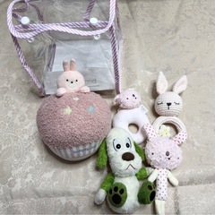ぬいぐるみ、わんわん、うさぎの画像