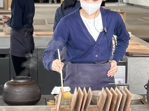 スタッフ募集！！ (（株）あみ壱) 大阪城北詰のカフェの無料求人広告