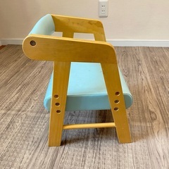子供用椅子の画像