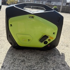 EENOUR 発電機GS2200i 純正カバー付き！の画像