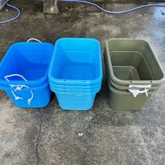 メダカ　容器