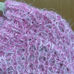 ピンクシャギーニットの画像