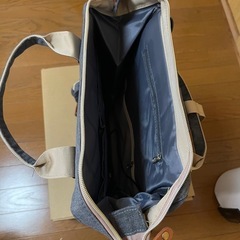 USB端子付き マザーズバッググレーの画像