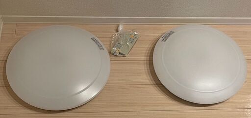 白色照明機器２個 売ります！
