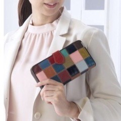 新品未使用　スマホも入るマルチカラーウォレット 牛革の画像