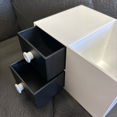収納ボックスの画像