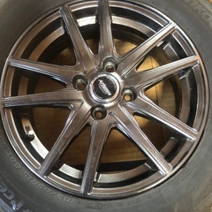 ホイール15インチタイヤスタッドレス　4本セットの画像