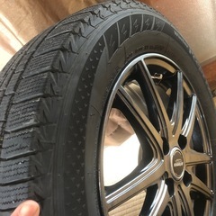 ホイール15インチタイヤスタッドレス　4本セットの画像