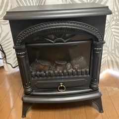 暖炉型ファンヒーター　黒の画像
