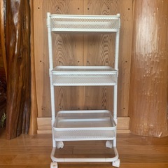 ３段キャスター付き収納