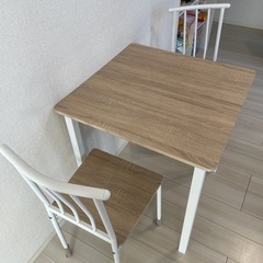 テーブル+チェア（2人用）の画像