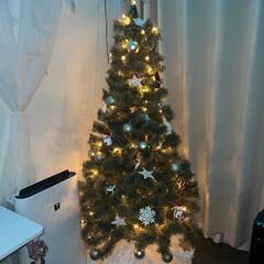 クリスマスツリーと飾り付け / Christmas Tree a...