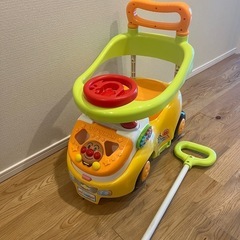 アンパンマン　車　おもちゃ
