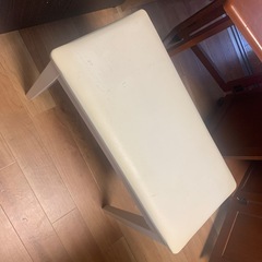 ピアノ椅子