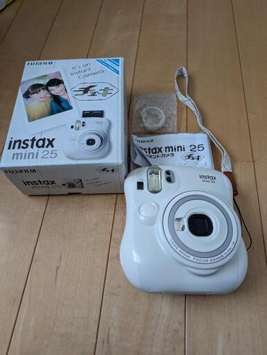 チェキ　instax　mini25　白