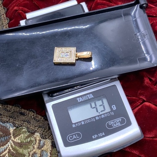 K18 ダイヤ　ペンダント　4.3g 0.57ct バゲットカット