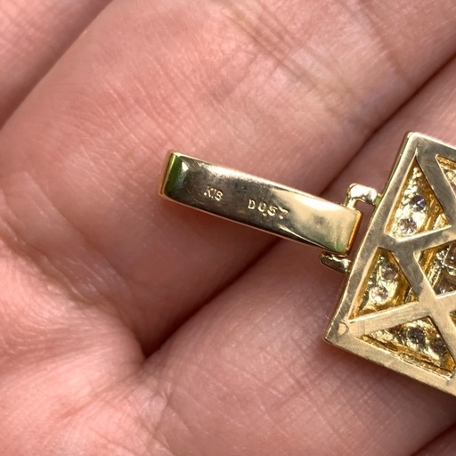 K18 ダイヤ　ペンダント　4.3g 0.57ct バゲットカット