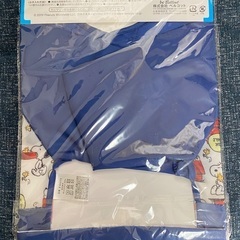 お食事エプロン　3種　4枚セット　（スヌーピー2種、動物1種）新品未開封の画像