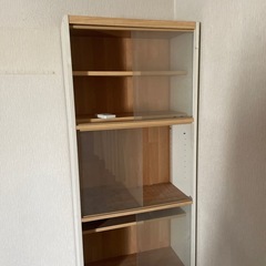 本棚、棚
の画像