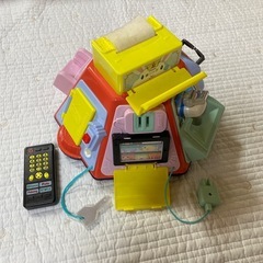 赤ちゃんおもちゃ2点セット　0歳〜1歳いたずら1歳やりたい放題ビッグ版リアル＋とボールおとしの画像