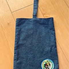 学用品　　絵の具セット　赤白帽子　上靴入れ　給食用ナフキン　筆箱の画像